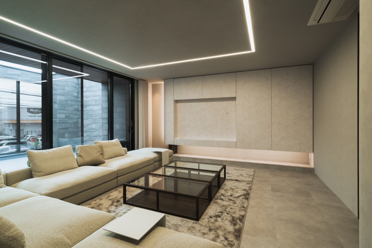 特注の壁面造作テレビボード